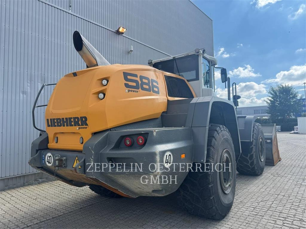 Liebherr L586 - Kolový nakladač: obrázek 3 Liebherr L586 - Kolový nakladač: obrázek 3