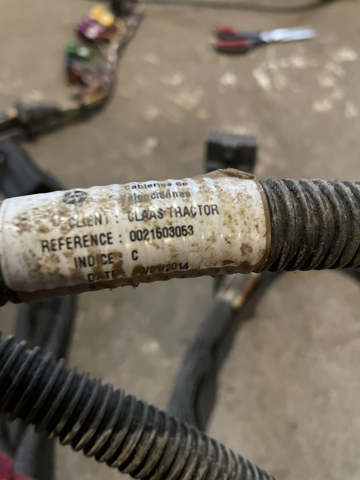 Claas Arion 550-520 650-620 - kabel wiązka elektryczna 0021503053 - Kabely/ Vodiče pro Traktor: obrázek 2 Claas Arion 550-520 650-620 - kabel wiązka elektryczna 0021503053 - Kabely/ Vodiče pro Traktor: obrázek 2