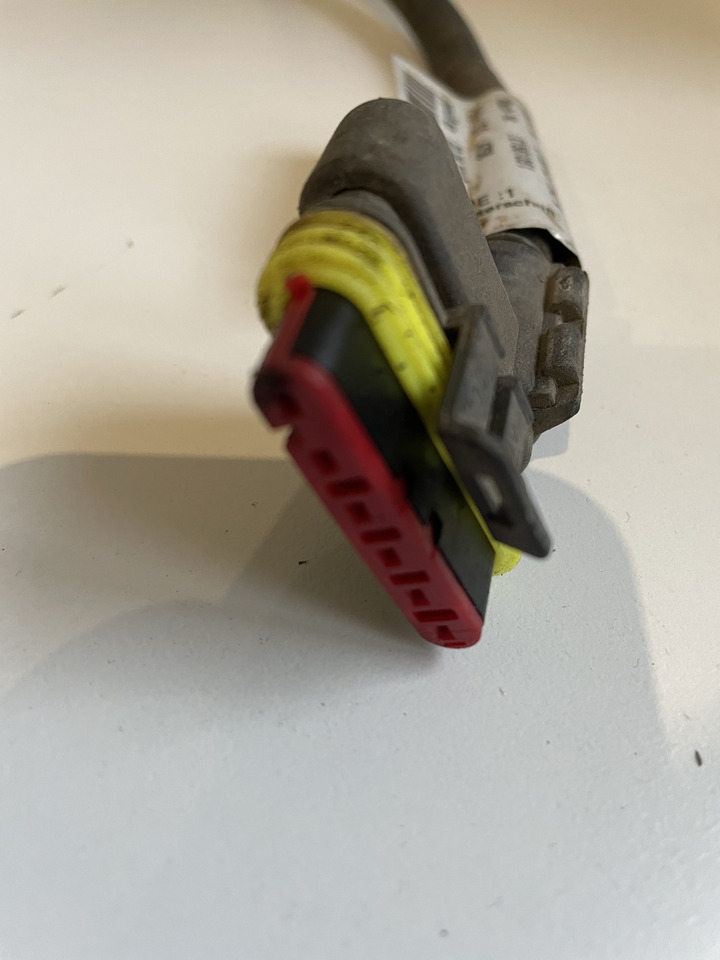 Claas Arion 550-520 650-620 - kabel wiązka elektryczna 0021581051 - Kabely/ Vodiče pro Traktor: obrázek 2 Claas Arion 550-520 650-620 - kabel wiązka elektryczna 0021581051 - Kabely/ Vodiče pro Traktor: obrázek 2