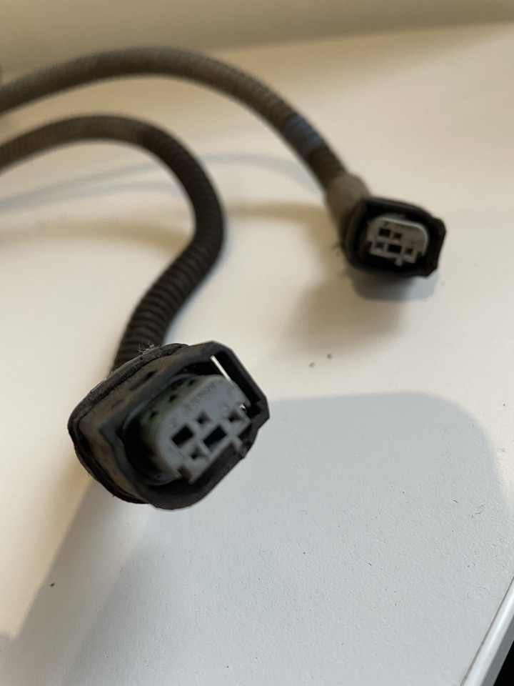 Claas Arion 550-520 650-620 - kabel wiązka elektryczna 0021581051 - Kabely/ Vodiče pro Traktor: obrázek 3 Claas Arion 550-520 650-620 - kabel wiązka elektryczna 0021581051 - Kabely/ Vodiče pro Traktor: obrázek 3