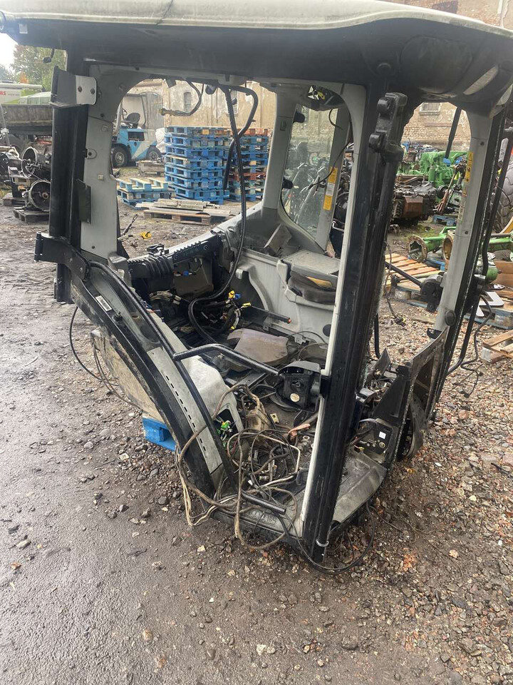 Claas Arion Seria 600 - Kabina - Kabina pro Zemědělská technika: obrázek 3 Claas Arion Seria 600 - Kabina - Kabina pro Zemědělská technika: obrázek 3