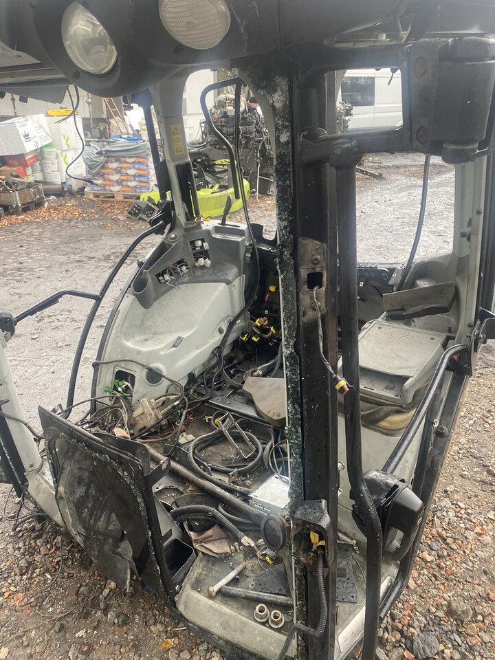 Claas Arion Seria 600 - Kabina - Kabina pro Zemědělská technika: obrázek 1 Claas Arion Seria 600 - Kabina - Kabina pro Zemědělská technika: obrázek 1