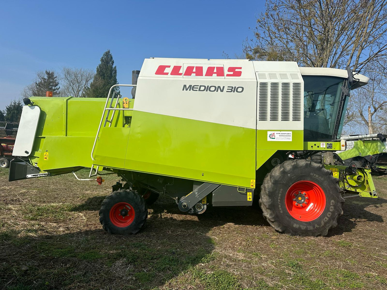 Claas Medion 310 z roku 2002. - Sklízecí mlátička: obrázek 4 Claas Medion 310 z roku 2002. - Sklízecí mlátička: obrázek 4