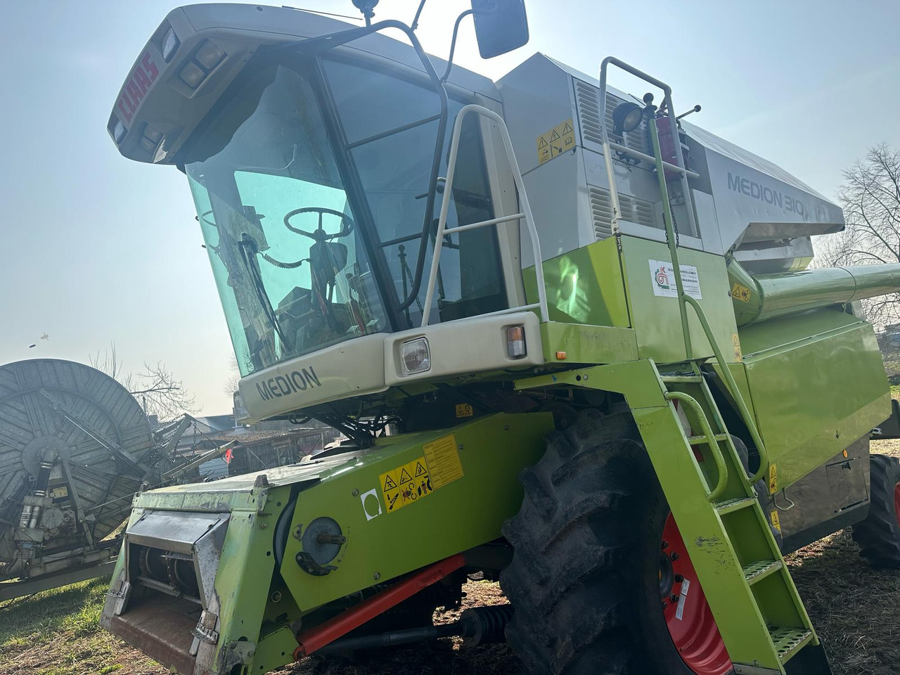 Claas Medion 310 z roku 2002. - Sklízecí mlátička: obrázek 2 Claas Medion 310 z roku 2002. - Sklízecí mlátička: obrázek 2