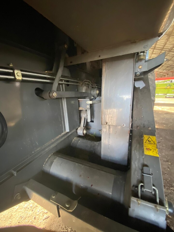 Motor pro Sklízecí mlátička Claas Mega 360 [CZĘŚCI] - Silnik: obrázek 16