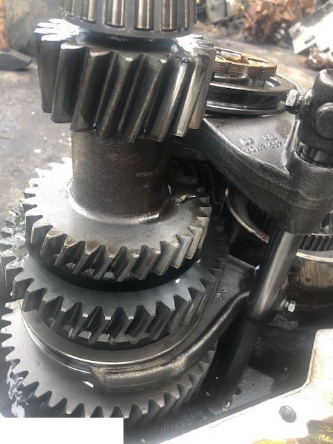 Claas Ranger - Skrzynia International Ratio 1:2 - Převodovka pro Teleskopický manipulátor: obrázek 1 Claas Ranger - Skrzynia International Ratio 1:2 - Převodovka pro Teleskopický manipulátor: obrázek 1