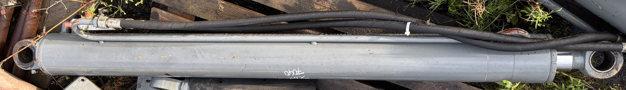 Claas Scorpion 7040 Siłownik Podnoszenia Siłownik Wyrównania 0013003700 0013003720 - Hydraulický válec pro Teleskopický manipulátor: obrázek 1 Claas Scorpion 7040 Siłownik Podnoszenia Siłownik Wyrównania 0013003700 0013003720 - Hydraulický válec pro Teleskopický manipulátor: obrázek 1