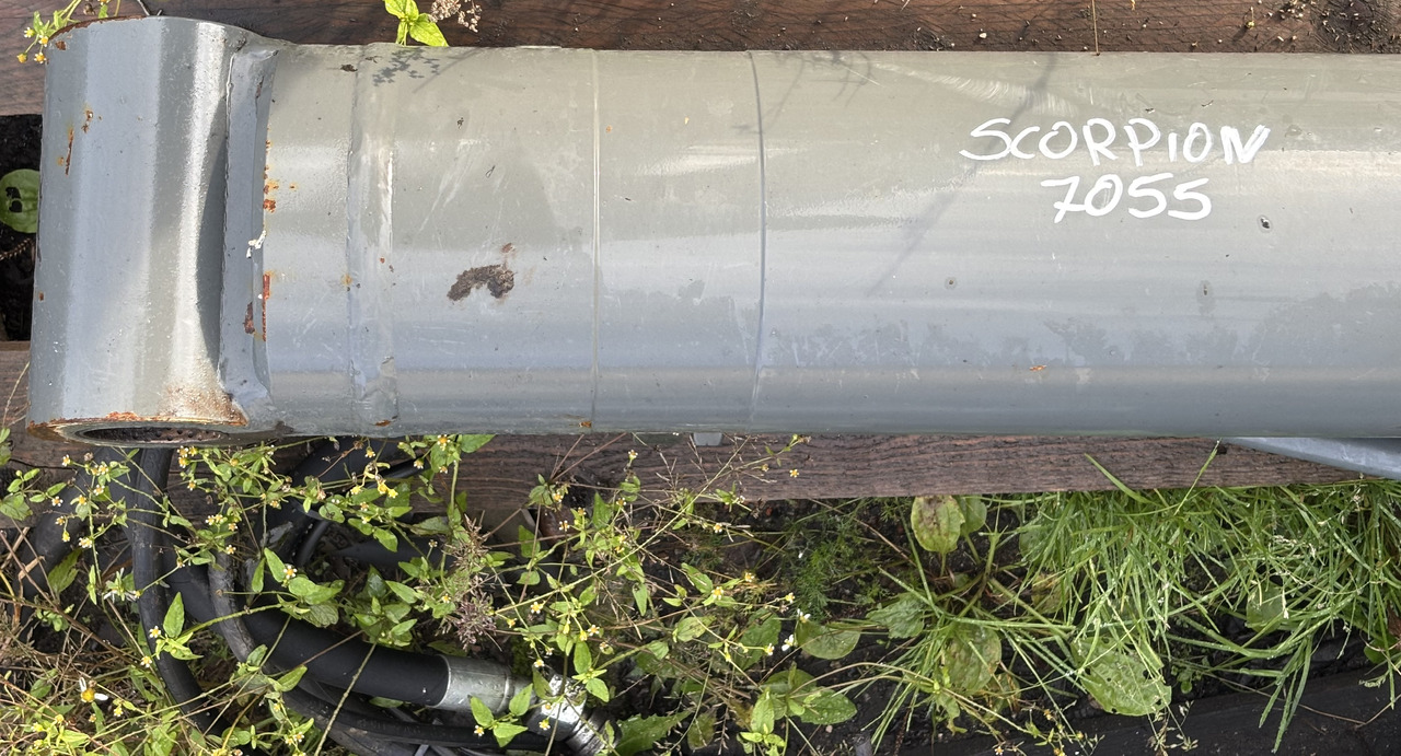 Claas Scorpion 7055 Siłownik Podnoszenia 0013048390 00 1304 839 0 - Hydraulický válec pro Teleskopický manipulátor: obrázek 2 Claas Scorpion 7055 Siłownik Podnoszenia 0013048390 00 1304 839 0 - Hydraulický válec pro Teleskopický manipulátor: obrázek 2