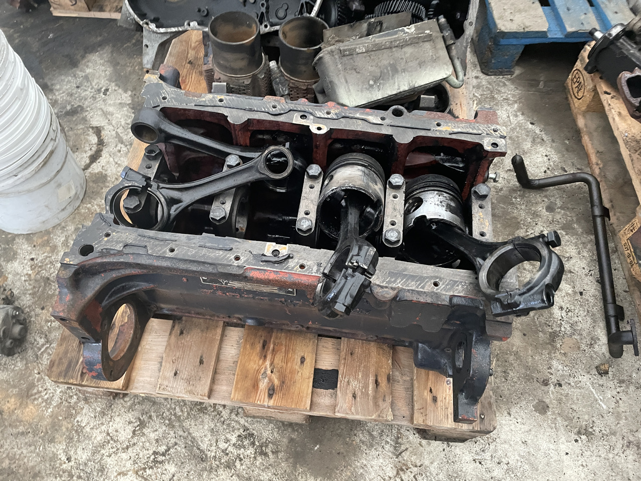 Deutz F4L912 W - blok tłoki korbowody - Blok válců pro Stavební technika: obrázek 1 Deutz F4L912 W - blok tłoki korbowody - Blok válců pro Stavební technika: obrázek 1