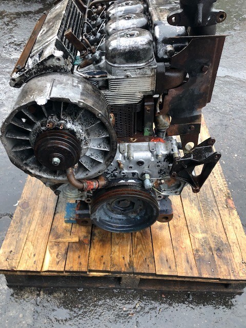 Deutz F4L913 - Blok | Wał Korbowy - Motor a díly pro Zemědělská technika: obrázek 4 Deutz F4L913 - Blok | Wał Korbowy - Motor a díly pro Zemědělská technika: obrázek 4