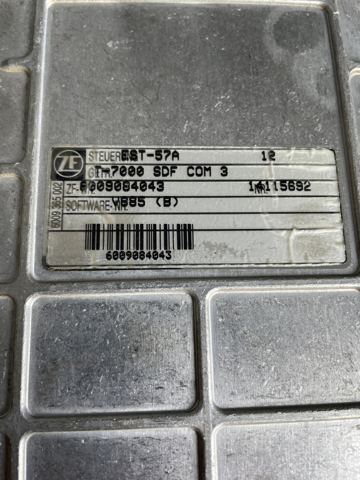 Deutz Fahr Agrotron - sterownik skrzyni biegów 0260001046 - Řídicí blok pro Zemědělská technika: obrázek 3 Deutz Fahr Agrotron - sterownik skrzyni biegów 0260001046 - Řídicí blok pro Zemědělská technika: obrázek 3