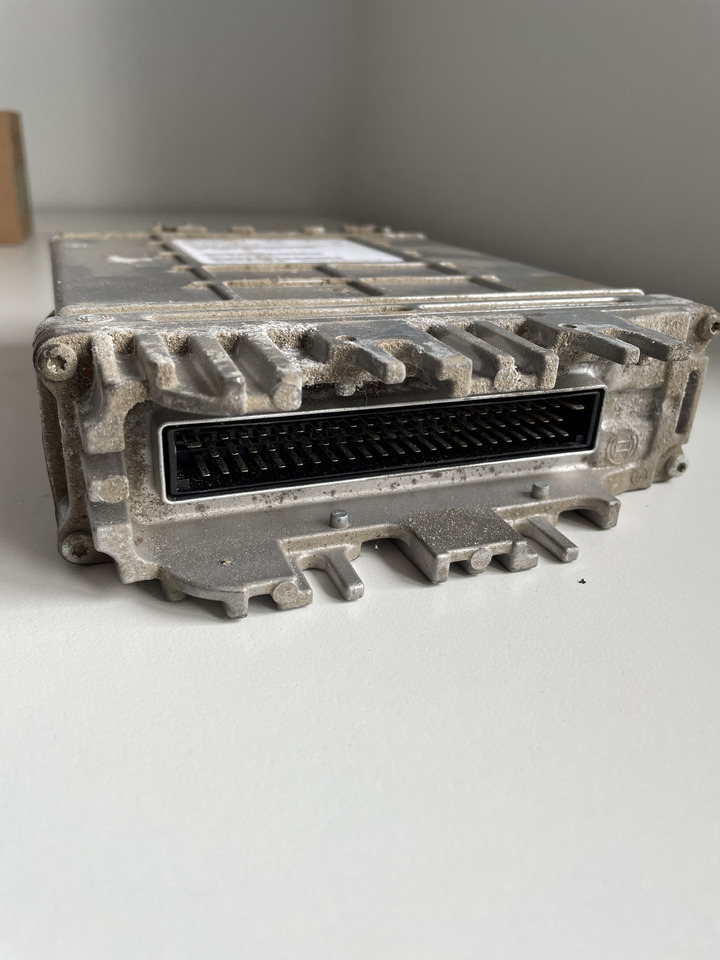 Deutz Fahr Agrotron - sterownik skrzyni biegów 0260001046 - Řídicí blok pro Zemědělská technika: obrázek 2 Deutz Fahr Agrotron - sterownik skrzyni biegów 0260001046 - Řídicí blok pro Zemědělská technika: obrázek 2