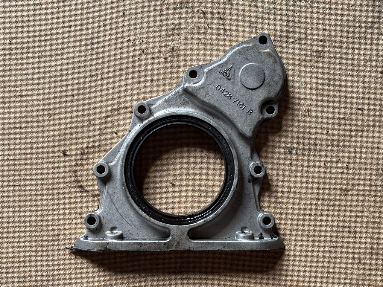 Deutz TD2011 D2011 D2011L04W Obudowa Silnika 04287141R 04287141 - Motor a díly pro Zemědělská technika: obrázek 1 Deutz TD2011 D2011 D2011L04W Obudowa Silnika 04287141R 04287141 - Motor a díly pro Zemědělská technika: obrázek 1