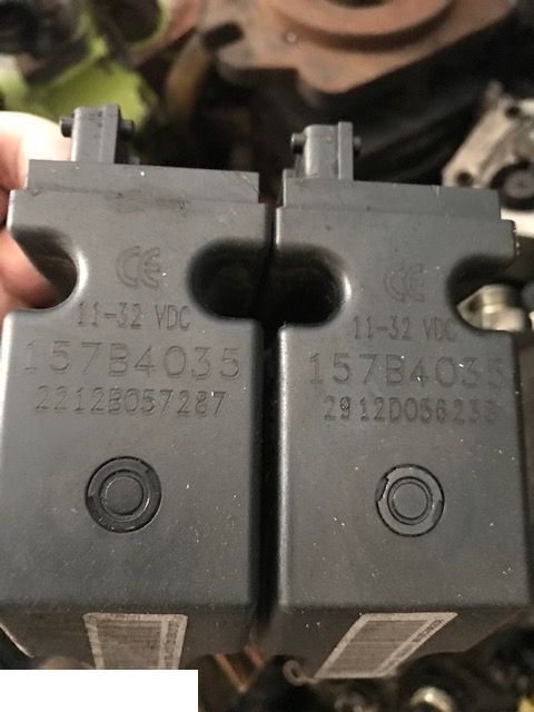 Elektrozawór PVG32 PVEH passive Sauer danfoss 157B4035 - Hydraulický ventil pro Zemědělská technika: obrázek 1 Elektrozawór PVG32 PVEH passive Sauer danfoss 157B4035 - Hydraulický ventil pro Zemědělská technika: obrázek 1