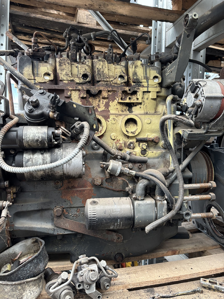 Fendt 309 Deutz TD226-B4 MWM Silnik Blok Pokrywa Obudowa Koło Zamachowe Miska Olejowa CZĘŚCI - Setrvačník pro Zemědělská technika: obrázek 4 Fendt 309 Deutz TD226-B4 MWM Silnik Blok Pokrywa Obudowa Koło Zamachowe Miska Olejowa CZĘŚCI - Setrvačník pro Zemědělská technika: obrázek 4