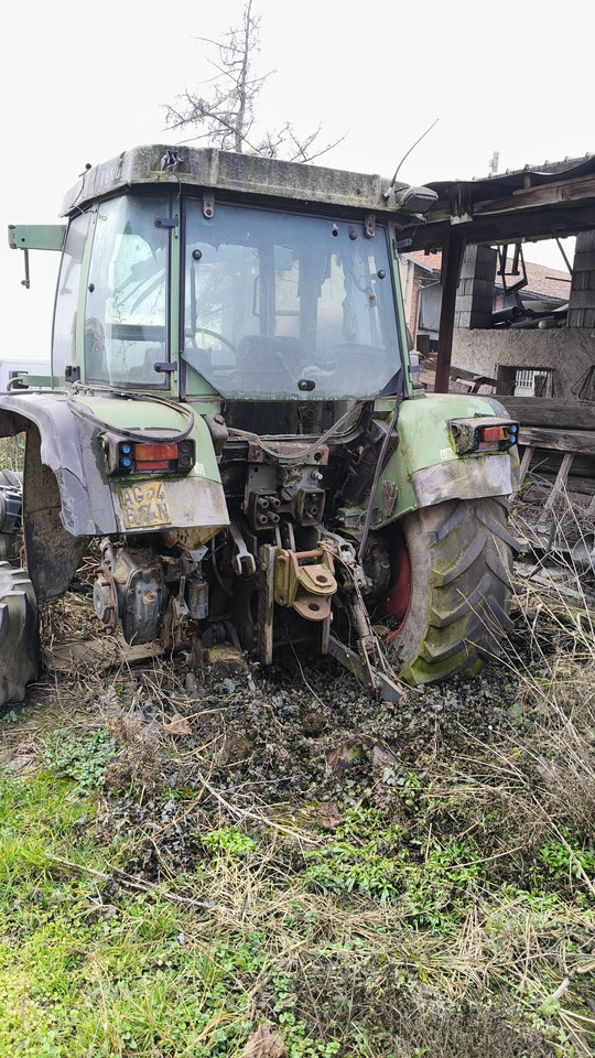 Fendt 309 - na części - kabina drzwi szyba maska grill - Dveře a díly pro Zemědělská technika: obrázek 1 Fendt 309 - na części - kabina drzwi szyba maska grill - Dveře a díly pro Zemědělská technika: obrázek 1