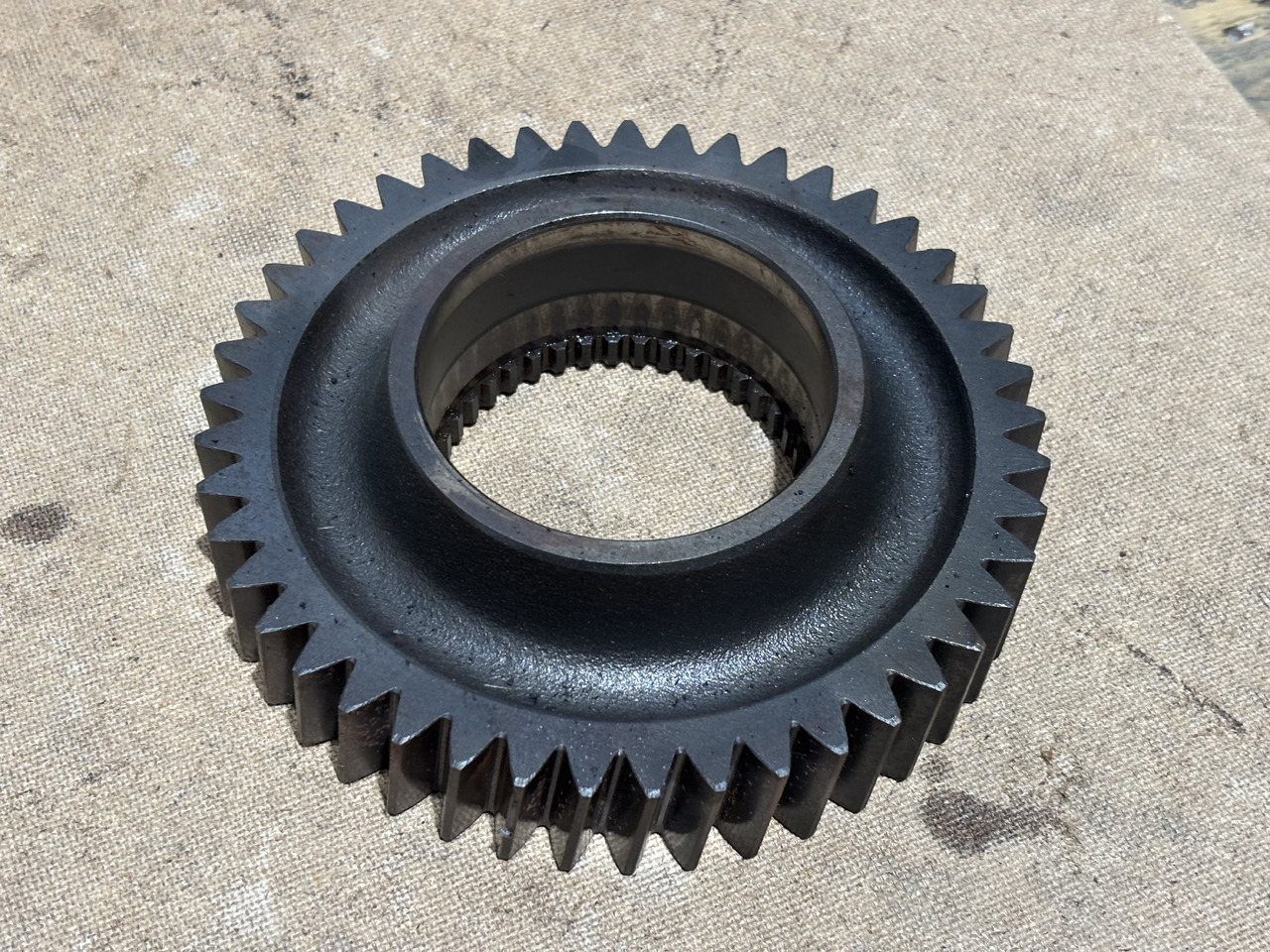 Fendt AGCO 920 924 926 930 Skrzynia Biegów Tryb Koło Zębate Zębatka CZĘŚĆI M934100082040 - Převodovka pro Zemědělská technika: obrázek 1 Fendt AGCO 920 924 926 930 Skrzynia Biegów Tryb Koło Zębate Zębatka CZĘŚĆI M934100082040 - Převodovka pro Zemědělská technika: obrázek 1