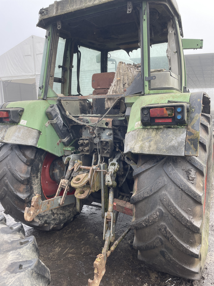 Fendt Farmer 309 - kabina dach drzwi - Dveře a díly pro Zemědělská technika: obrázek 1 Fendt Farmer 309 - kabina dach drzwi - Dveře a díly pro Zemědělská technika: obrázek 1