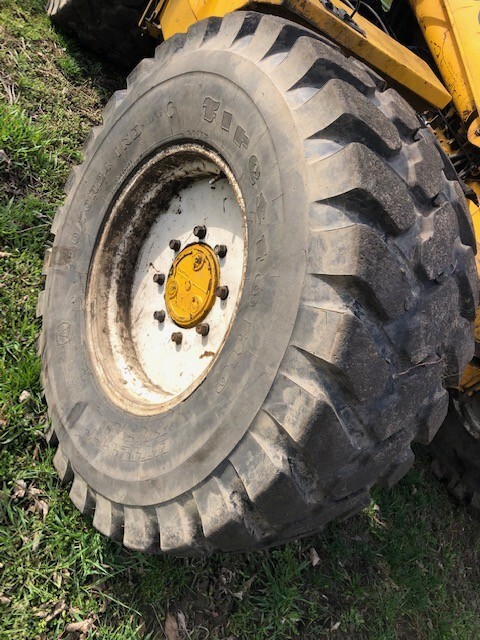 Firestone 460/70 R24 IND , Opona budowlana - Pneumatiky pro Stavební technika: obrázek 1 Firestone 460/70 R24 IND , Opona budowlana - Pneumatiky pro Stavební technika: obrázek 1