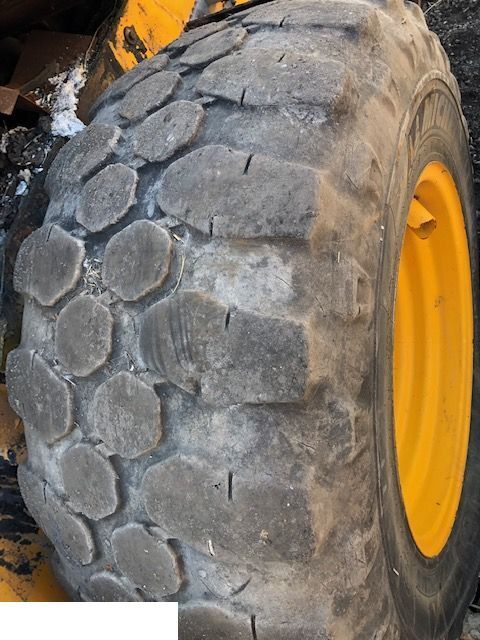 JCB 460/70r24 - Koła / Opony - Kompletní kolo pro Zemědělská technika: obrázek 1 JCB 460/70r24 - Koła / Opony - Kompletní kolo pro Zemědělská technika: obrázek 1