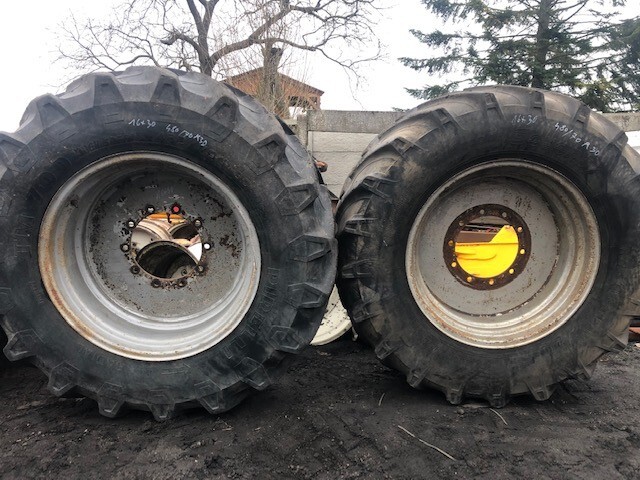 JCB Fastrack Koła 480/70 R30 , Felga 16x30 - Ráfek pro Zemědělská technika: obrázek 1 JCB Fastrack Koła 480/70 R30 , Felga 16x30 - Ráfek pro Zemědělská technika: obrázek 1