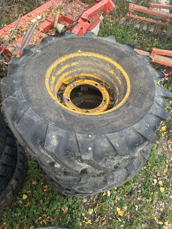Jcb 531-70 541-70 koła + felgi koła kompletne - Ráfek pro Zemědělská technika: obrázek 1 Jcb 531-70 541-70 koła + felgi koła kompletne - Ráfek pro Zemědělská technika: obrázek 1