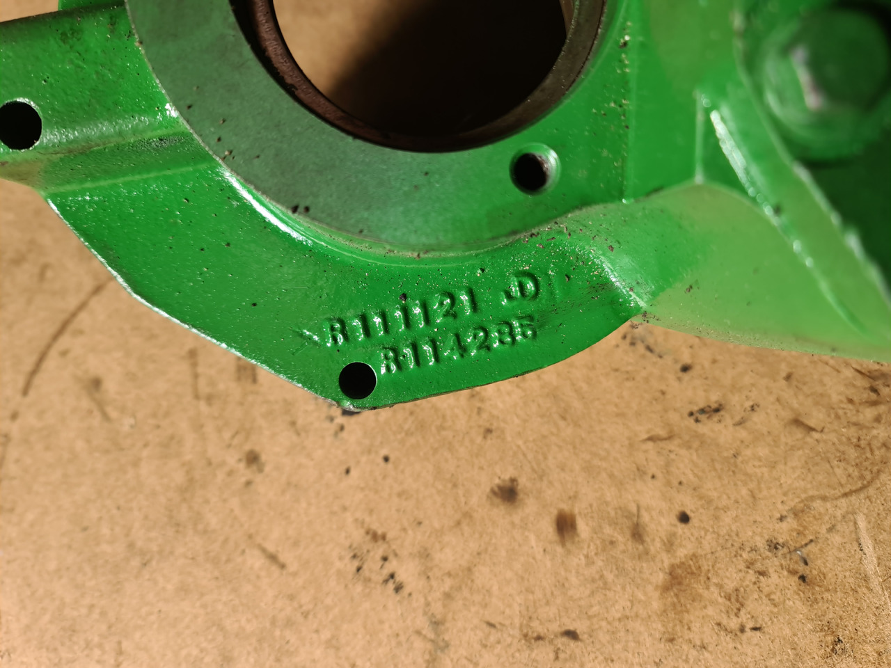 John Deere 4055 4255 4455 Osłona Spręgła R111121 R114285 RE19177 R81153 - Spojka a díly pro Zemědělská technika: obrázek 2 John Deere 4055 4255 4455 Osłona Spręgła R111121 R114285 RE19177 R81153 - Spojka a díly pro Zemědělská technika: obrázek 2