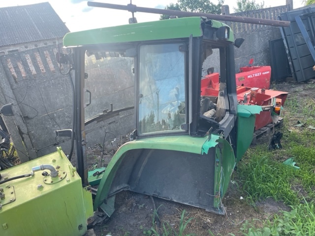 John Deere 6100 | 6200 | 6300 | 6400 - Kabina ~ Szkielet - Kabina pro Zemědělská technika: obrázek 1 John Deere 6100 | 6200 | 6300 | 6400 - Kabina ~ Szkielet - Kabina pro Zemědělská technika: obrázek 1