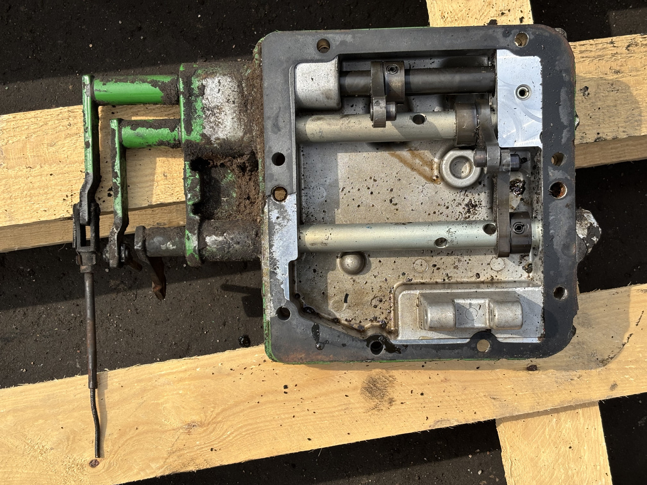 John Deere 6630 Zespół Zmiany Biegów L167547 - Řadící páka pro Zemědělská technika: obrázek 2 John Deere 6630 Zespół Zmiany Biegów L167547 - Řadící páka pro Zemědělská technika: obrázek 2