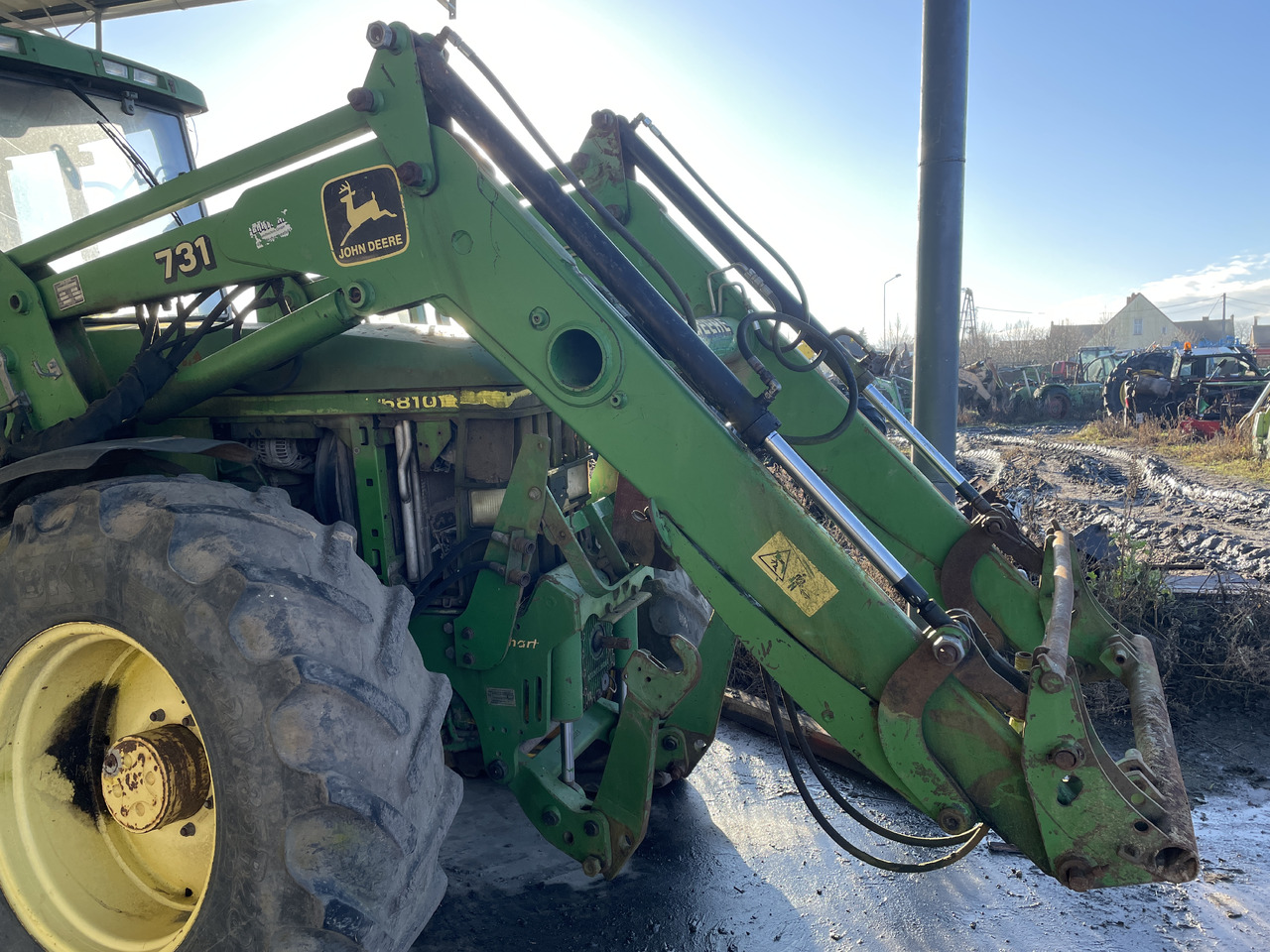 John Deere 6810 - przedni ładowacz TUR 731 - Čelní nakladač pro traktor: obrázek 3 John Deere 6810 - przedni ładowacz TUR 731 - Čelní nakladač pro traktor: obrázek 3