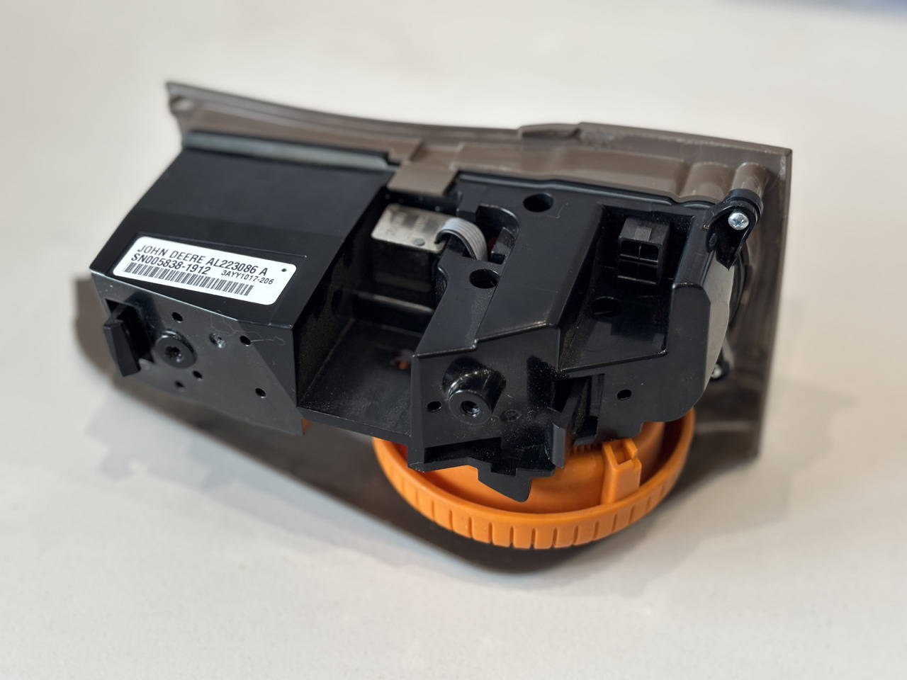 John Deere 6R 6xxx Sterownik Regulator Pokrętło Sterowania Prędkością Silnika AL223086 - Elektrický systém pro Zemědělská technika: obrázek 4 John Deere 6R 6xxx Sterownik Regulator Pokrętło Sterowania Prędkością Silnika AL223086 - Elektrický systém pro Zemědělská technika: obrázek 4