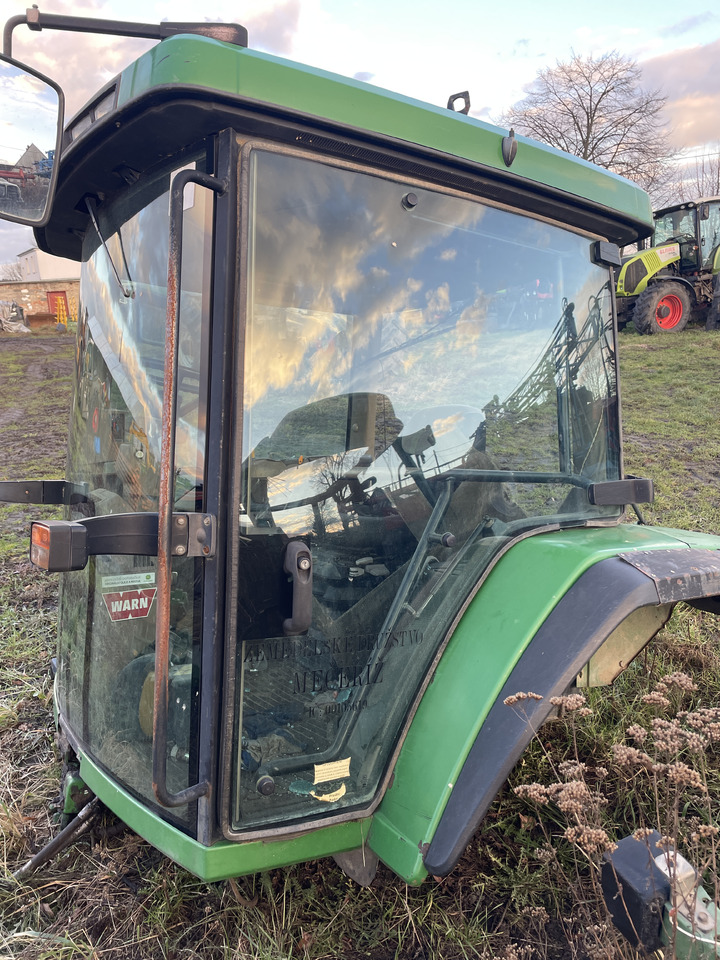 John Deere 8210 - kabina dach fotel błotniki plastiki lampy - Kabina pro Zemědělská technika: obrázek 1 John Deere 8210 - kabina dach fotel błotniki plastiki lampy - Kabina pro Zemědělská technika: obrázek 1
