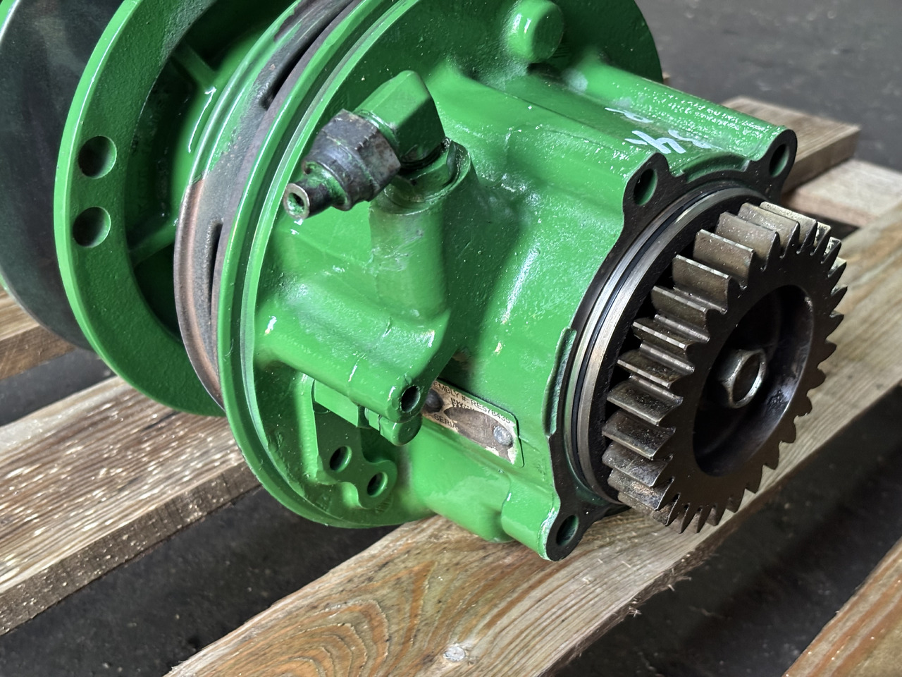 John Deere 8260R 8285R 8360R 8400R 9360R Napęd Wentylatora RE578435 - Ventilátor pro Traktor: obrázek 3 John Deere 8260R 8285R 8360R 8400R 9360R Napęd Wentylatora RE578435 - Ventilátor pro Traktor: obrázek 3