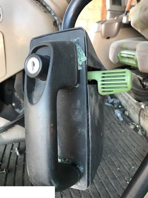 John Deere - Drzwi Klamka - Dveře a díly pro Zemědělská technika: obrázek 2 John Deere - Drzwi Klamka - Dveře a díly pro Zemědělská technika: obrázek 2