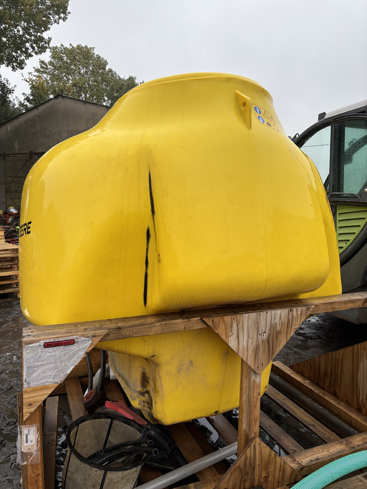 John Deere M740i Zbiornik Opryskiwacz WZW17745 WZ8226404 - Nesený postřikovač: obrázek 3 John Deere M740i Zbiornik Opryskiwacz WZW17745 WZ8226404 - Nesený postřikovač: obrázek 3