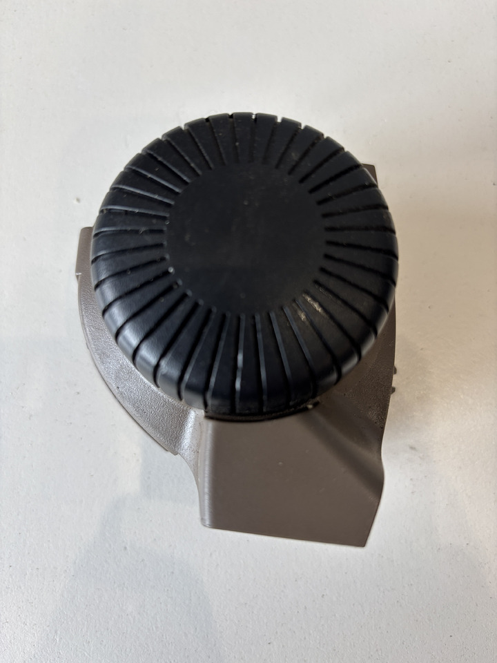 John Deere seria 6000 7000 8000 R - pokrętło sterowanie zaczepem tylnym RE584123 - Kabina a interiér pro Zemědělská technika: obrázek 2 John Deere seria 6000 7000 8000 R - pokrętło sterowanie zaczepem tylnym RE584123 - Kabina a interiér pro Zemědělská technika: obrázek 2