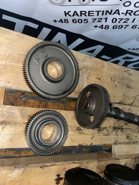 Kubota V3600-T wałek rozrządu , rozrząd koła zębate - Rozvodový hřídel pro Zemědělská technika: obrázek 2 Kubota V3600-T wałek rozrządu , rozrząd koła zębate - Rozvodový hřídel pro Zemědělská technika: obrázek 2