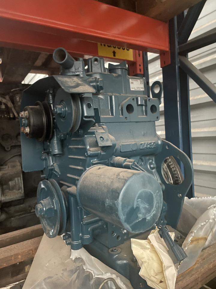 Kubota Z482 - pokrywa zaworów miska olejowa rozrusznik alternator - Motor a díly pro Stavební technika: obrázek 1 Kubota Z482 - pokrywa zaworów miska olejowa rozrusznik alternator - Motor a díly pro Stavební technika: obrázek 1