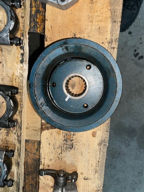 Kubota v3600 klawiatura koło Pasowe szklanka popychacza - Motor a díly pro Zemědělská technika: obrázek 4 Kubota v3600 klawiatura koło Pasowe szklanka popychacza - Motor a díly pro Zemědělská technika: obrázek 4