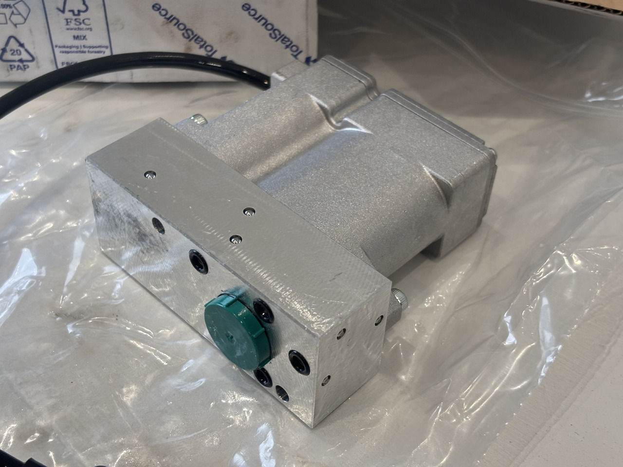 MERLO Cewka Elektrozawór Wysuwu Ramienia 086555 - Hydraulický ventil pro Manipulační technika: obrázek 2 MERLO Cewka Elektrozawór Wysuwu Ramienia 086555 - Hydraulický ventil pro Manipulační technika: obrázek 2