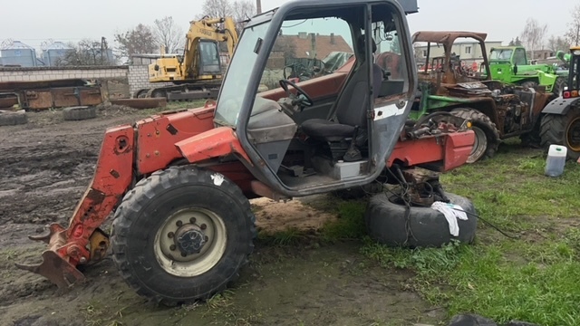 Manitou 626 , 628 , 632 , Części zwolnica Zwrotnica silnik skrzynia biegów - Těhlice pro Zemědělská technika: obrázek 1 Manitou 626 , 628 , 632 , Części zwolnica Zwrotnica silnik skrzynia biegów - Těhlice pro Zemědělská technika: obrázek 1