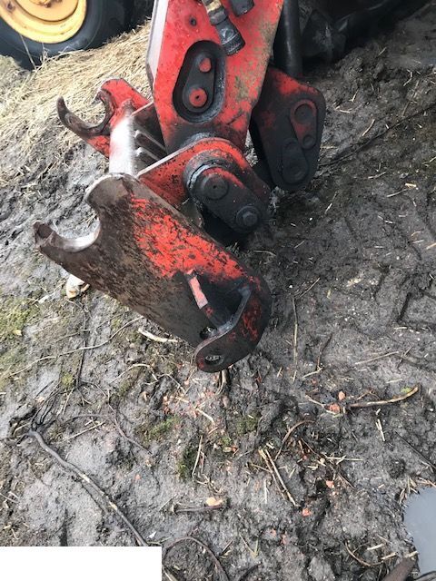 Manitou 626 - Siłownik Wychyłu Łyźki - Hydraulický válec pro Zemědělská technika: obrázek 1 Manitou 626 - Siłownik Wychyłu Łyźki - Hydraulický válec pro Zemědělská technika: obrázek 1