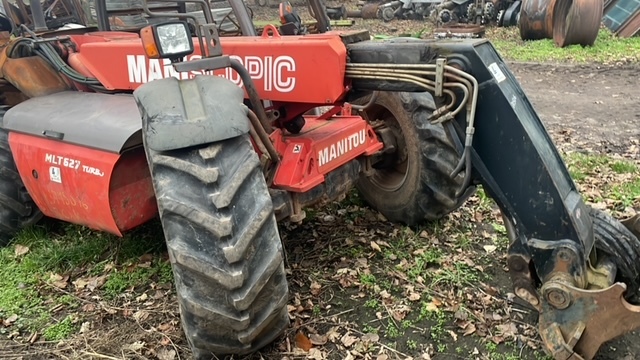 Manitou 627 zwolnica zwrotnica ramie teleskop karetka felgi części - Těhlice pro Zemědělská technika: obrázek 2 Manitou 627 zwolnica zwrotnica ramie teleskop karetka felgi części - Těhlice pro Zemědělská technika: obrázek 2