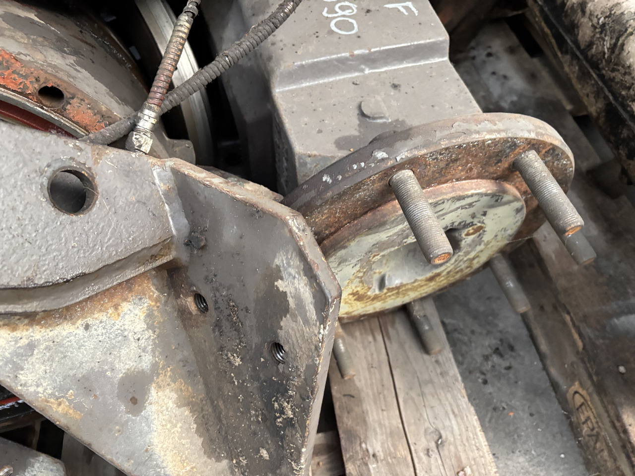 Massey Ferguson 3690 Obudowa Hamulca Tylnego Lewa 3616545M2 - Brzdové příslušenství pro Zemědělská technika: obrázek 3 Massey Ferguson 3690 Obudowa Hamulca Tylnego Lewa 3616545M2 - Brzdové příslušenství pro Zemědělská technika: obrázek 3