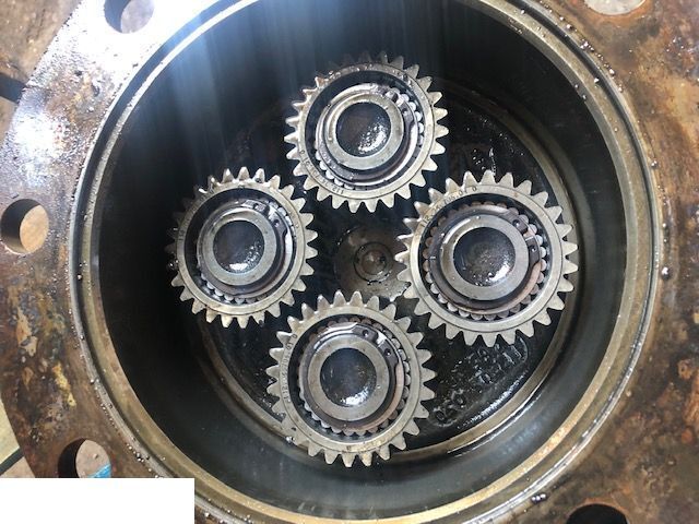 Massey Ferguson - Zwolnica - Koncový převod pro Zemědělská technika: obrázek 5 Massey Ferguson - Zwolnica - Koncový převod pro Zemědělská technika: obrázek 5