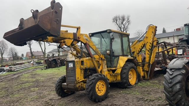 Massey Fergusson MF 50HX HX50 - Łyżka Przednia - Rýpadlo-nakladač: obrázek 1 Massey Fergusson MF 50HX HX50 - Łyżka Przednia - Rýpadlo-nakladač: obrázek 1