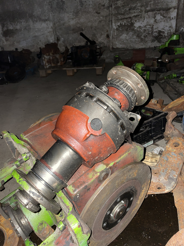 Merlo - mechanizm róźnicowy dyferencjał dyfer z blokadą - Diferenciál pro Zemědělská technika: obrázek 2 Merlo - mechanizm róźnicowy dyferencjał dyfer z blokadą - Diferenciál pro Zemědělská technika: obrázek 2