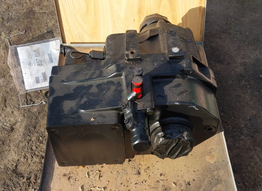 NAF BST 03/0 04 Skrzynia Biegów Ponsse Ergo Komatsu NOWA - Převodovka pro Zemědělská technika: obrázek 1 NAF BST 03/0 04 Skrzynia Biegów Ponsse Ergo Komatsu NOWA - Převodovka pro Zemědělská technika: obrázek 1