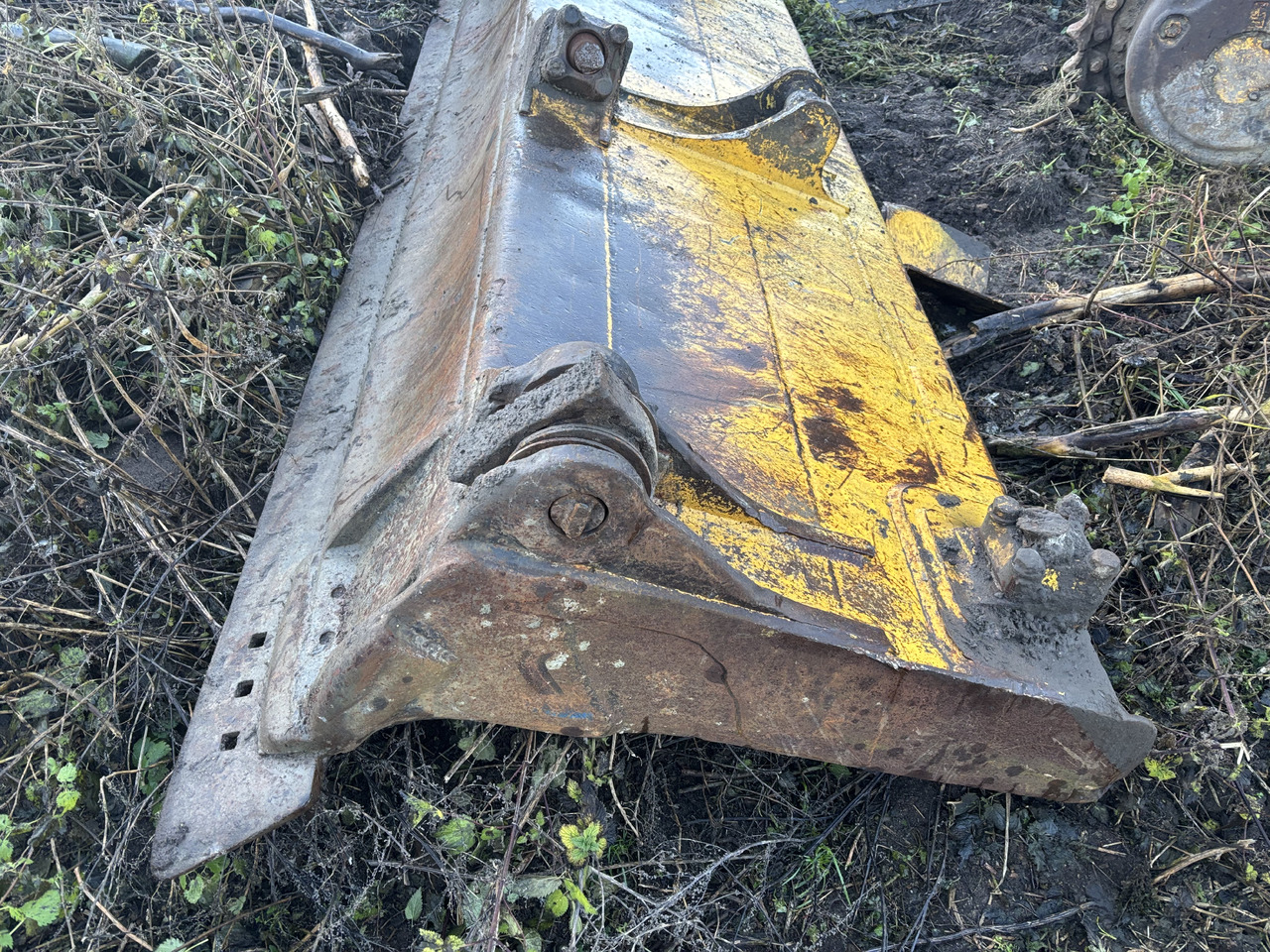 Komatsu D65PX 12 Spych Spychacz Nabierak Łyżka do spycharki Lemiesz CZĘŚCI - Náhradní díly pro Radlice: obrázek 2 Komatsu D65PX 12 Spych Spychacz Nabierak Łyżka do spycharki Lemiesz CZĘŚCI - Náhradní díly pro Radlice: obrázek 2