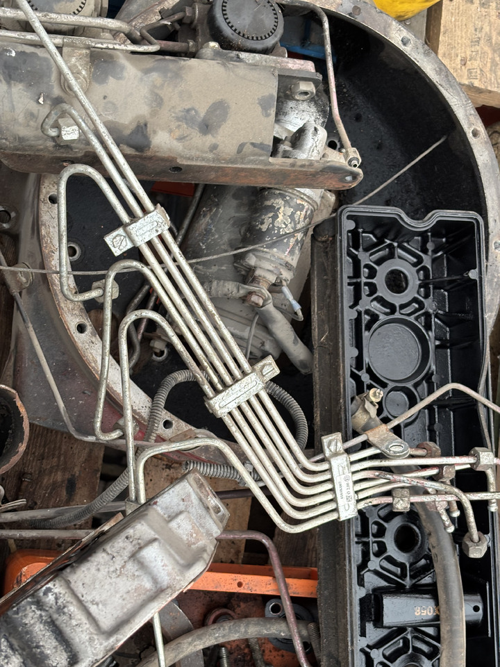 Perkins 1004.4 1004.4T 1006.6 Silnik Pokrywa Silnika Obudowa Tryb CZĘŚCI 3716C03C/3 - Motor a díly pro Stavební technika: obrázek 4 Perkins 1004.4 1004.4T 1006.6 Silnik Pokrywa Silnika Obudowa Tryb CZĘŚCI 3716C03C/3 - Motor a díly pro Stavební technika: obrázek 4